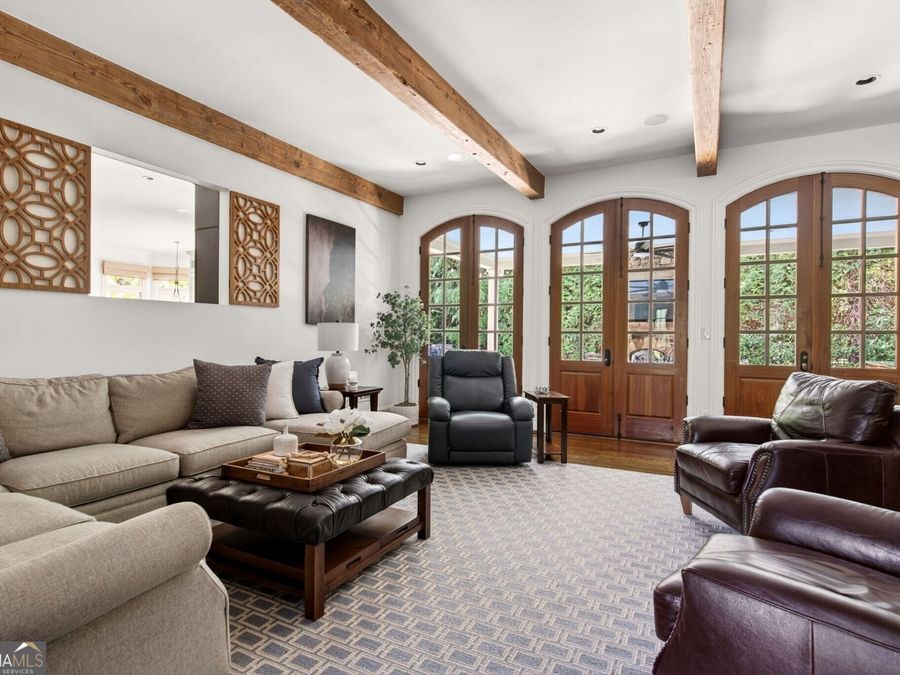 Property Image 38