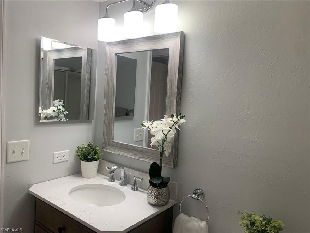 8715 Charter Club Cir , Unit 4, Fort Myers, FL 33919 Photo