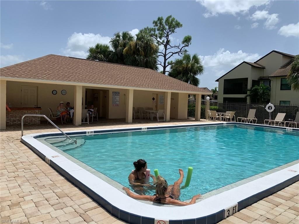 8715 Charter Club Cir , Unit 4, Fort Myers, FL 33919 Photo