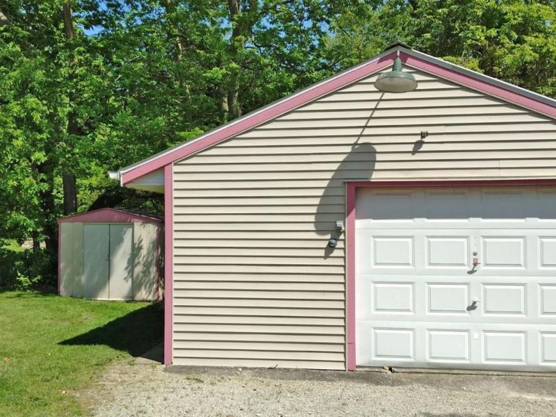 136 Sunset Drive, Kelleys Island, OH 43438 Photo 3