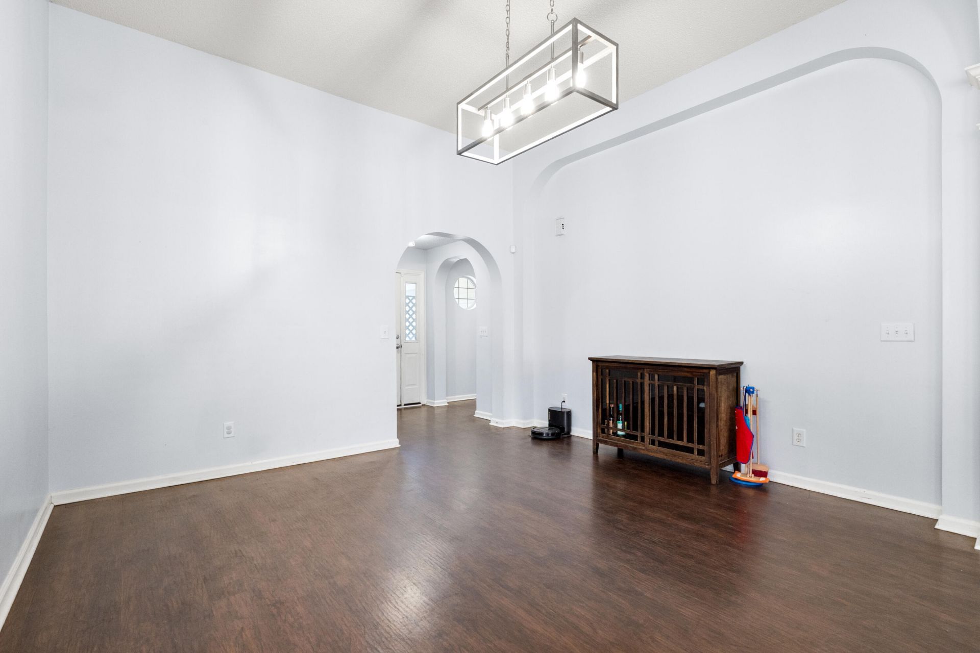 101 Lindenwood Court Photo 19
