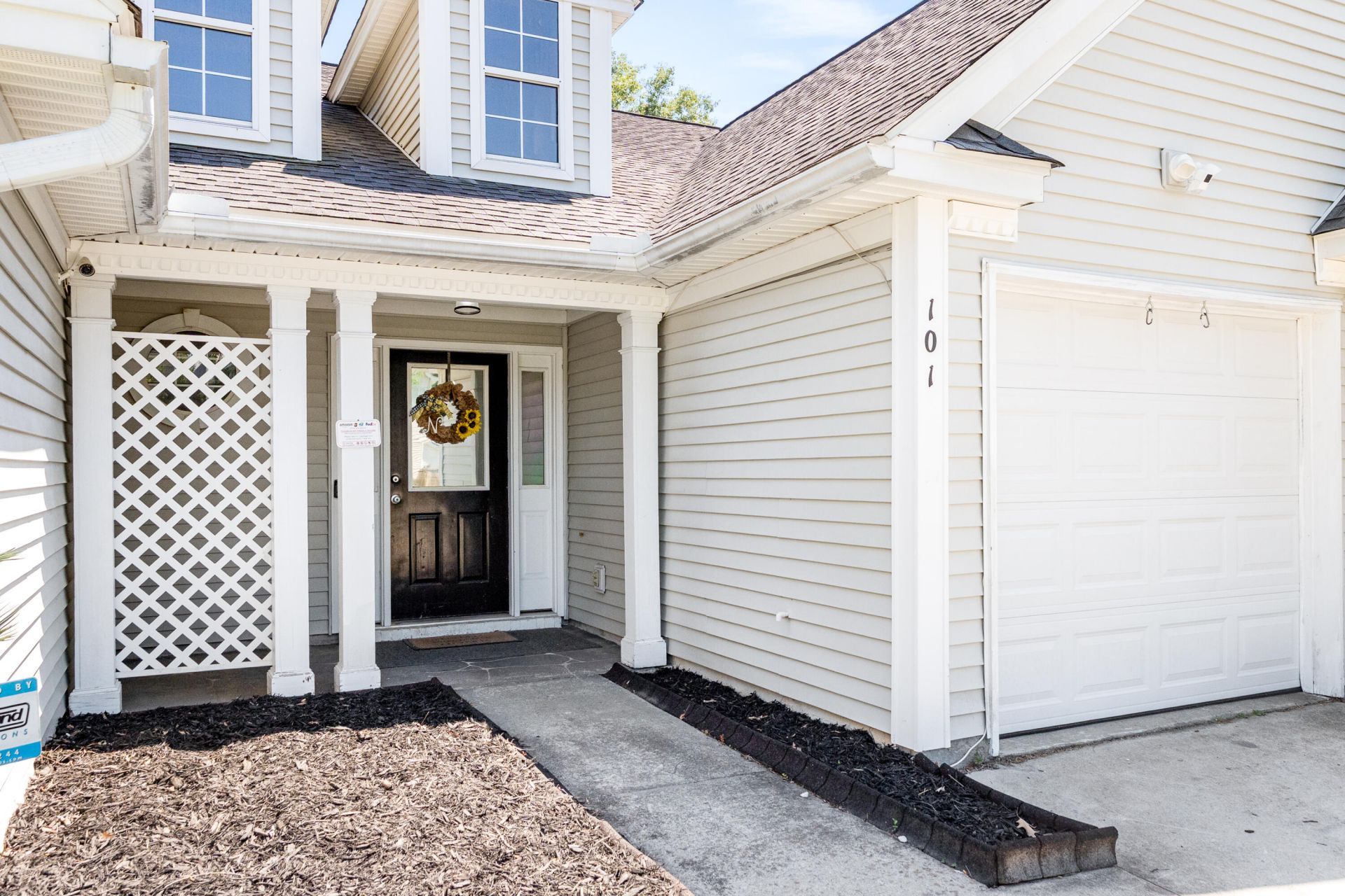 101 Lindenwood Court Photo 4