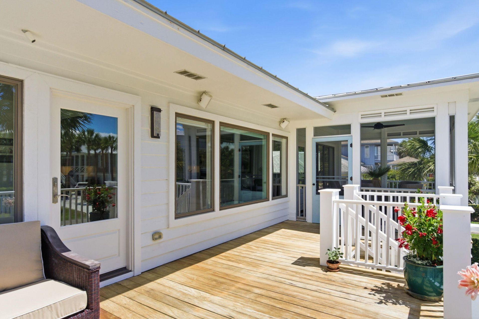 621 Ocean Boulevard Photo 7