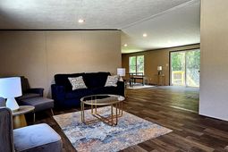 282 Marion Road photo 4