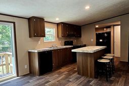 282 Marion Road photo 4