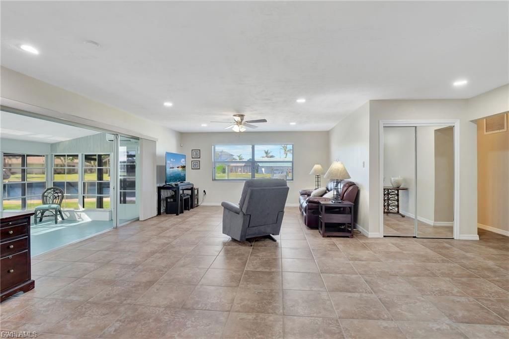 250 Bangsberg Rd Se, Port Charlotte, FL 33952 Photo