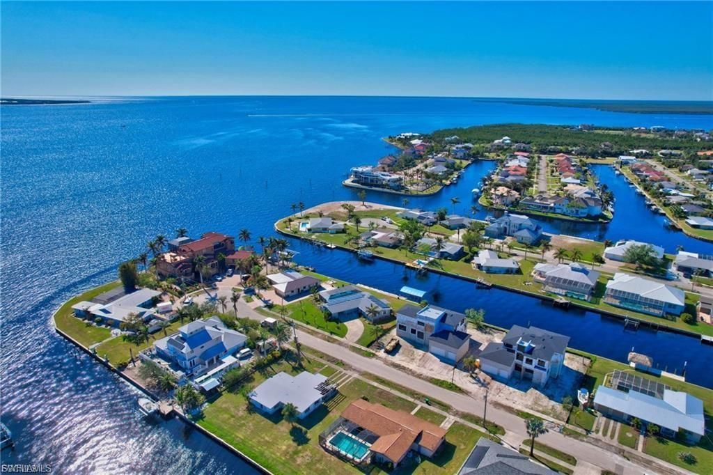 250 Bangsberg Rd Se, Port Charlotte, FL 33952 Photo