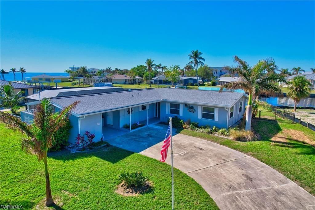 250 Bangsberg Rd Se, Port Charlotte, FL 33952 Photo