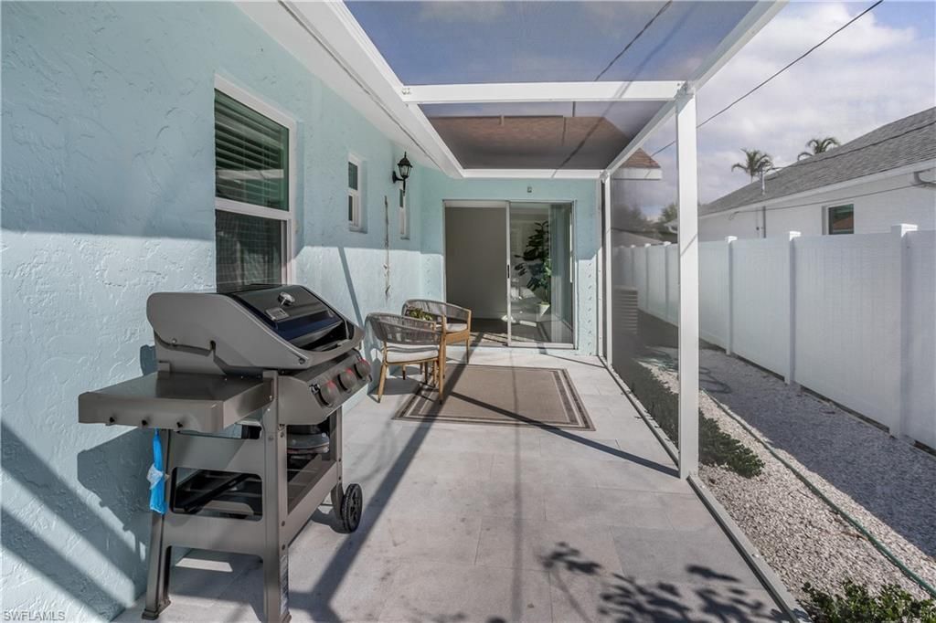 718 103rd Ave N, Naples, FL 34108 Photo
