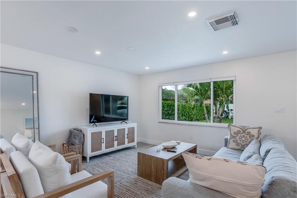 718 103rd Ave N, Naples, FL 34108 Photo