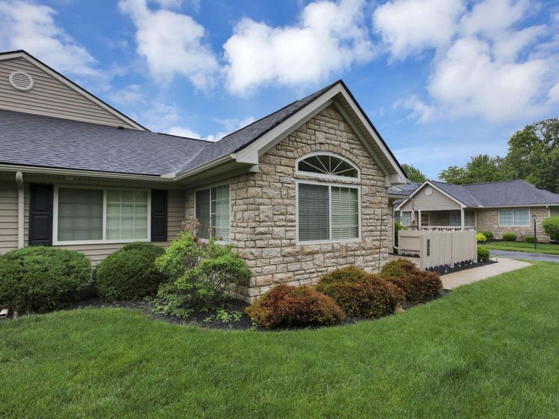 267 Wildwood Court , Heath, OH 43056 Photo 2