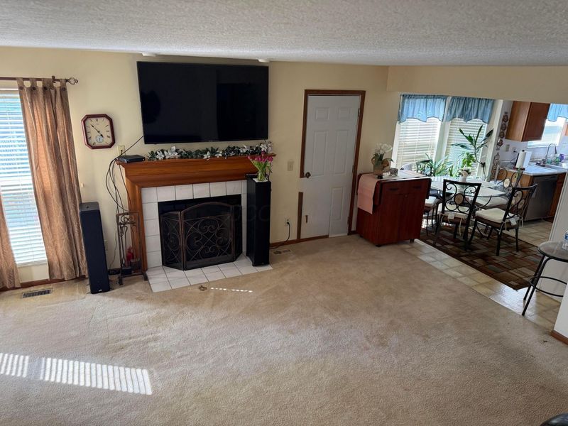 7134 Dewfall Drive , Reynoldsburg, OH 43068 Photo 3
