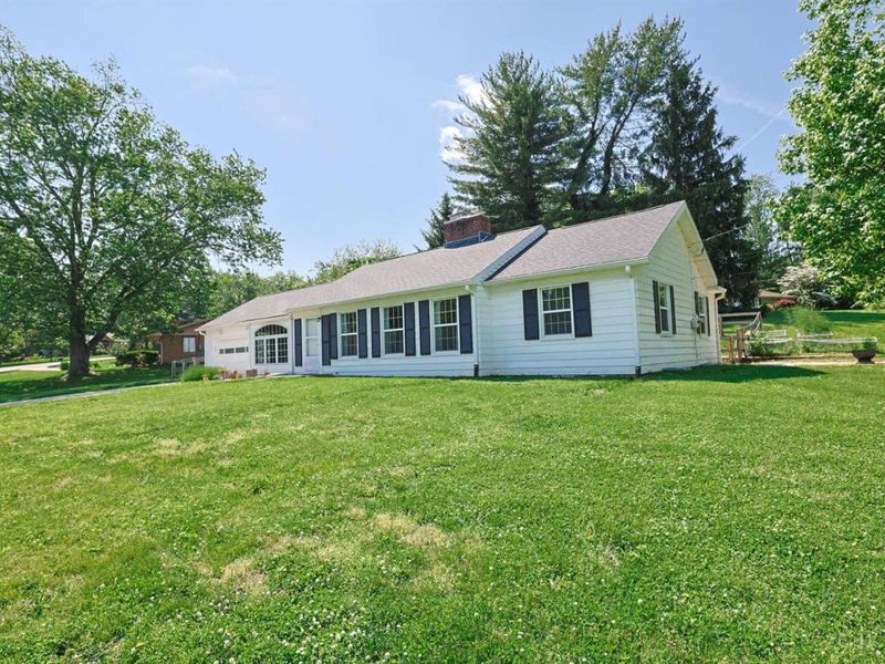 1777 N Staunton Drive, Fairfield, OH 45014 Photo 2