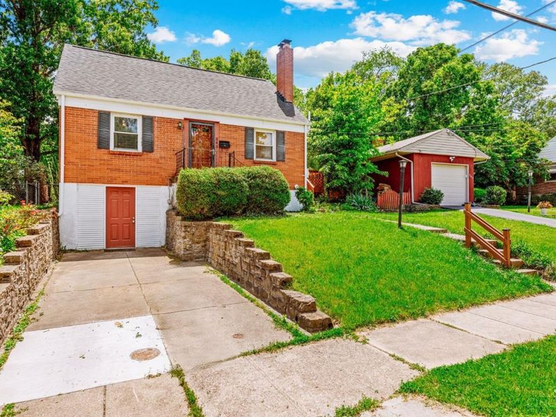 345 Durrell Avenue, Cincinnati, OH 45215 Photo 2