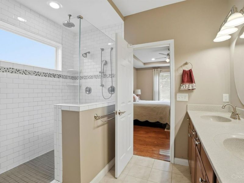 7673 Hempston Circle, Maineville, OH 45039 Photo 14