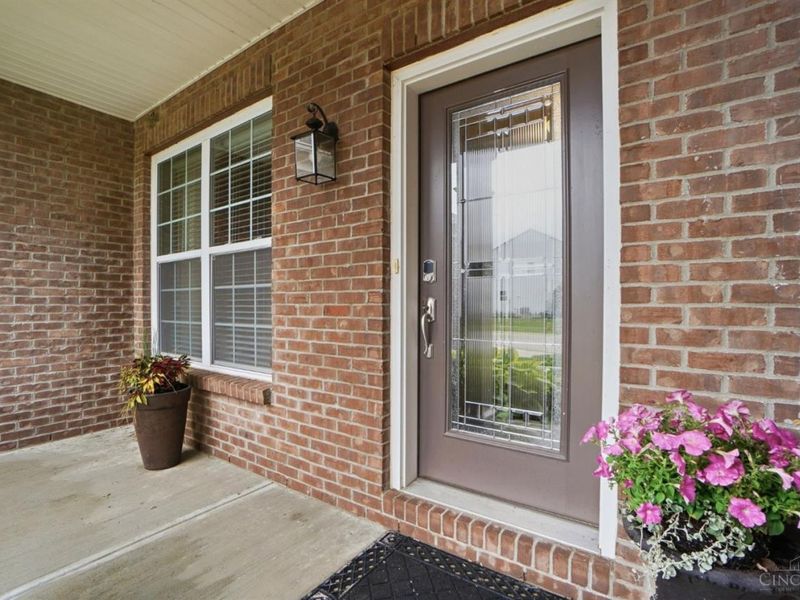 7673 Hempston Circle, Maineville, OH 45039 Photo 2