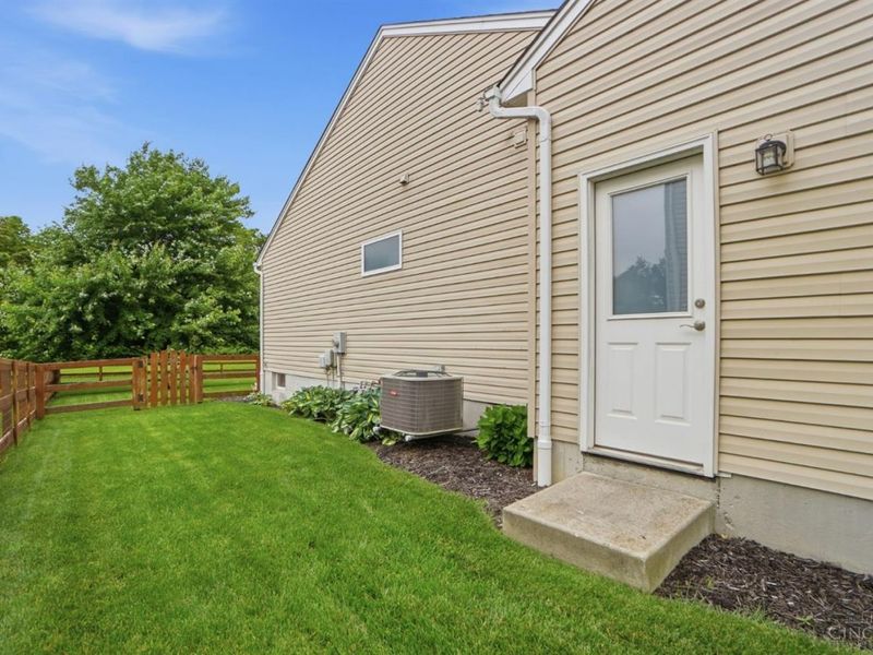 7673 Hempston Circle, Maineville, OH 45039 Photo 29