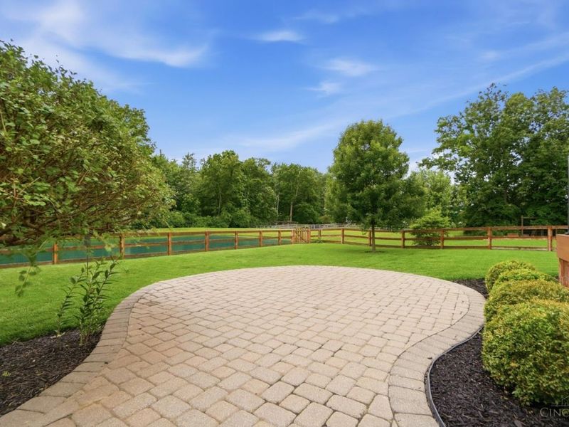 7673 Hempston Circle, Maineville, OH 45039 Photo 30