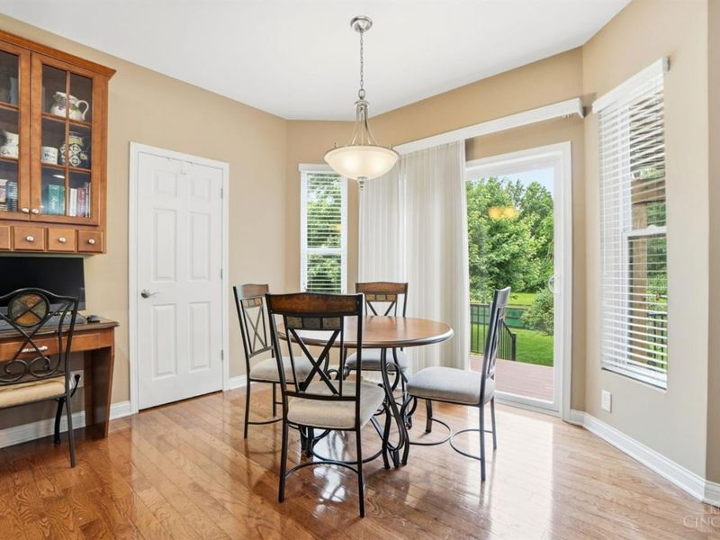 7673 Hempston Circle, Maineville, OH 45039 Photo 8