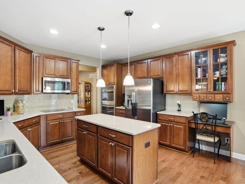 7673 Hempston Circle, Maineville, OH 45039 Photo 9
