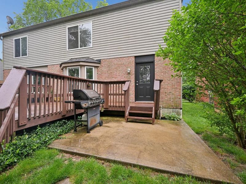 8592 Sunmont Drive, Anderson Twp, OH 45255 Photo 38