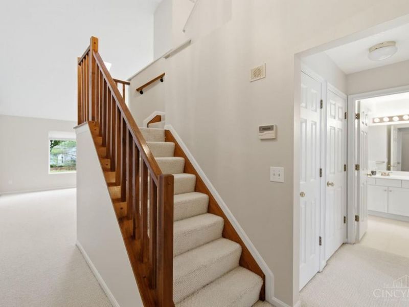 4156 Lakeknoll Drive, Mason, OH 45040 Photo 8