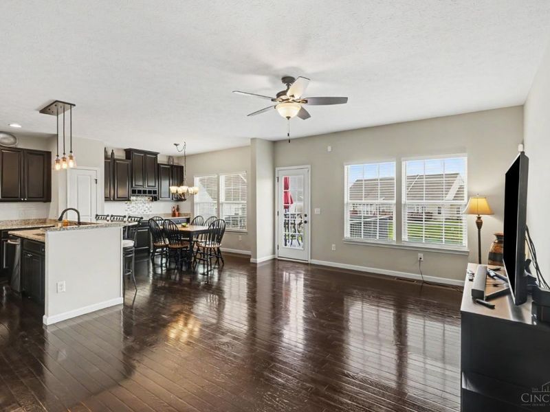 3300 Snowcreek Falls Lane, Maineville, OH 45039 Photo 5