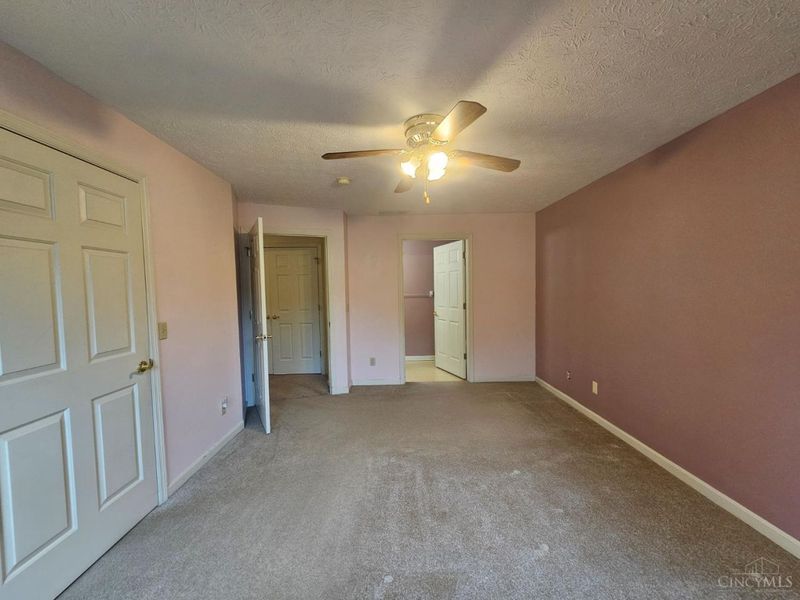 5175 North Bend Crossing, Green Township, OH 45247 Photo 14
