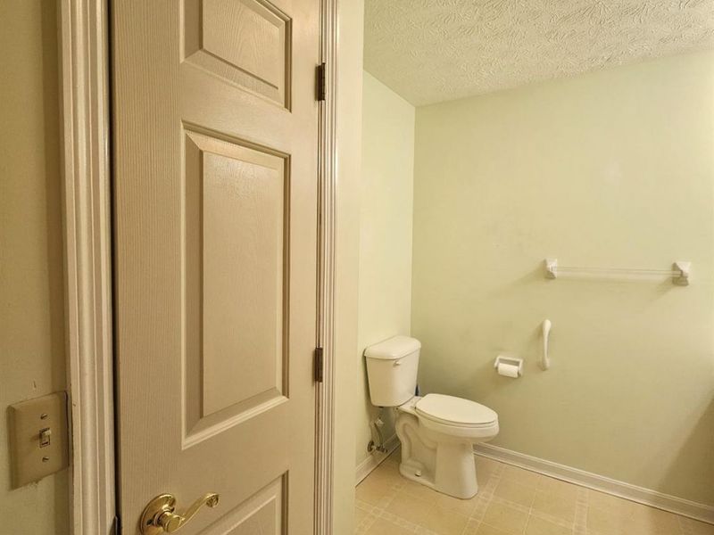 5175 North Bend Crossing, Green Township, OH 45247 Photo 24