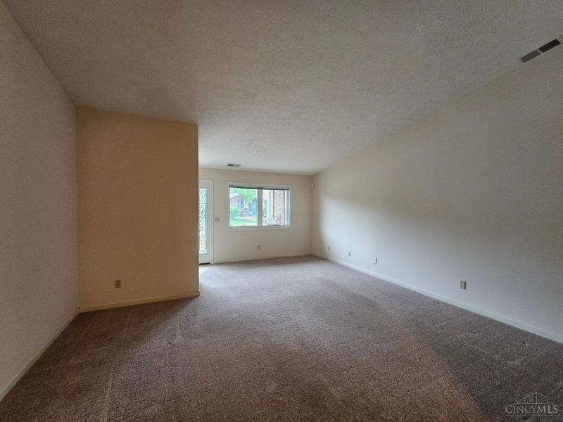 5175 North Bend Crossing, Green Township, OH 45247 Photo 4