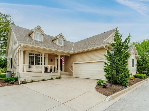 N63W23905 Terrace DRIVE, Unit 6, Sussex, WI 53089