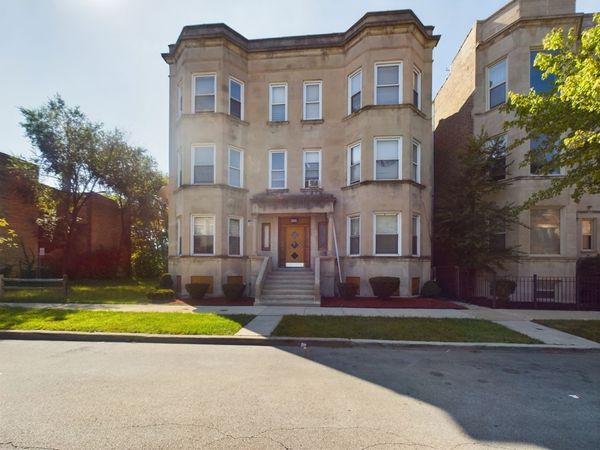 5328 S Calumet Avenue , Unit 1R, Chicago, IL 60615