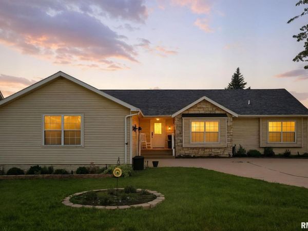 106 VALLEY VIEW Drive, Sherrard, IL 61281