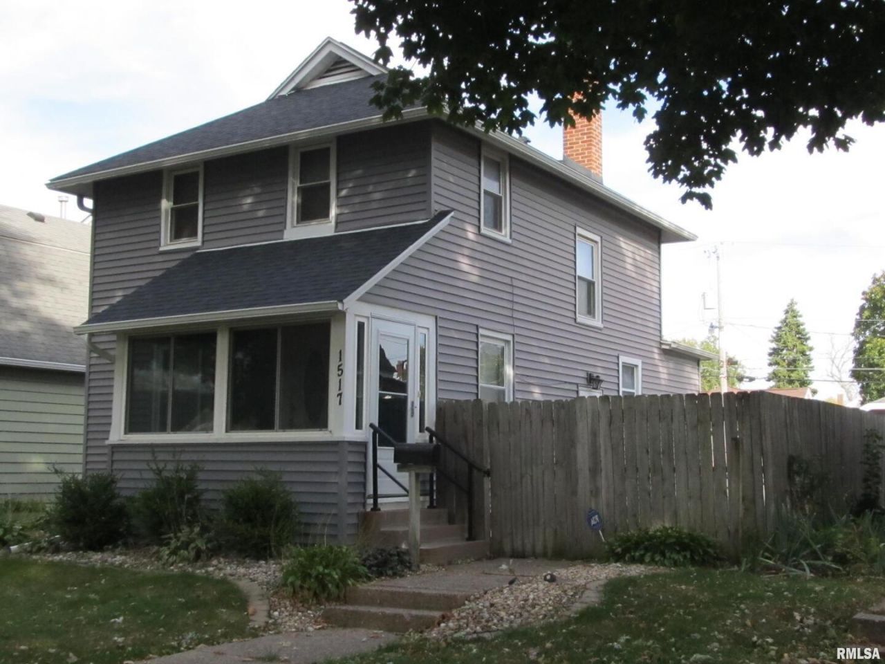 1517 40th Street, Rock Island, IL 61201 Main Photo