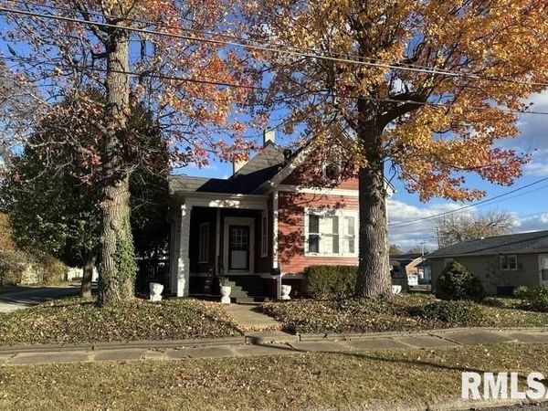 204 N MAPLE Street , Christopher, IL 62822