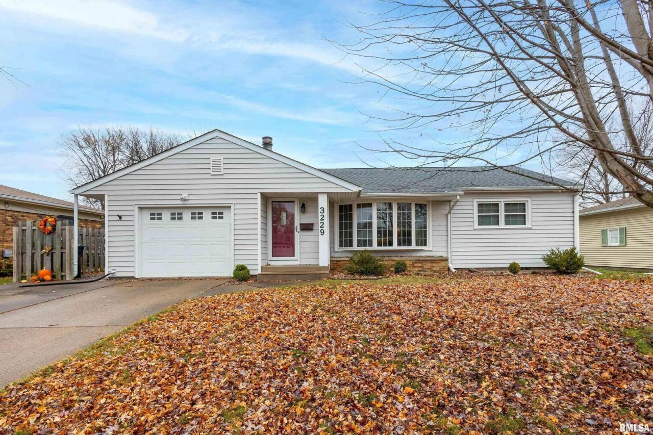 3229 37th Street, Rock Island, IL 61201 Main Photo