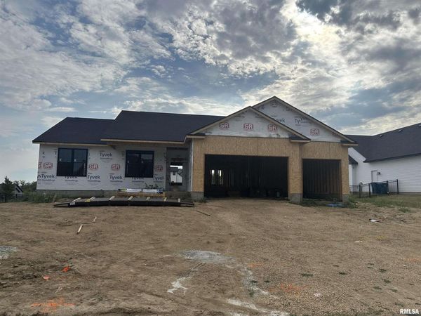 290 ANN Avenue, Riverdale, IA 52722