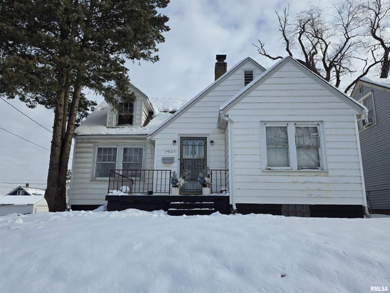 1901 9 1/2 Street, Rock Island, IL 61201 Main Photo