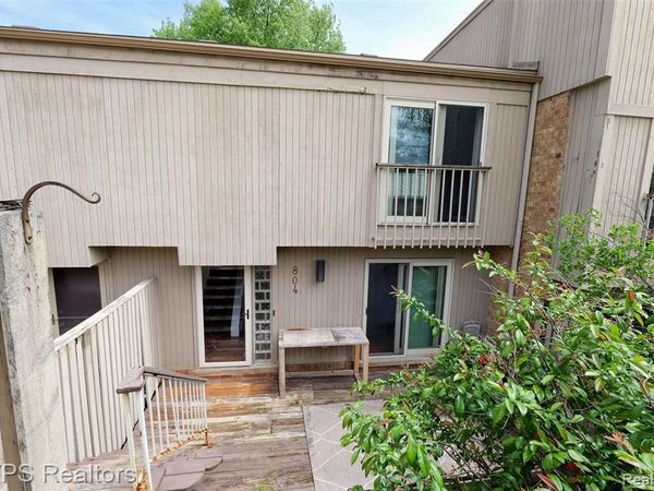 804 S Oak Brook Ridge Drive, Rochester Hills, MI 48307