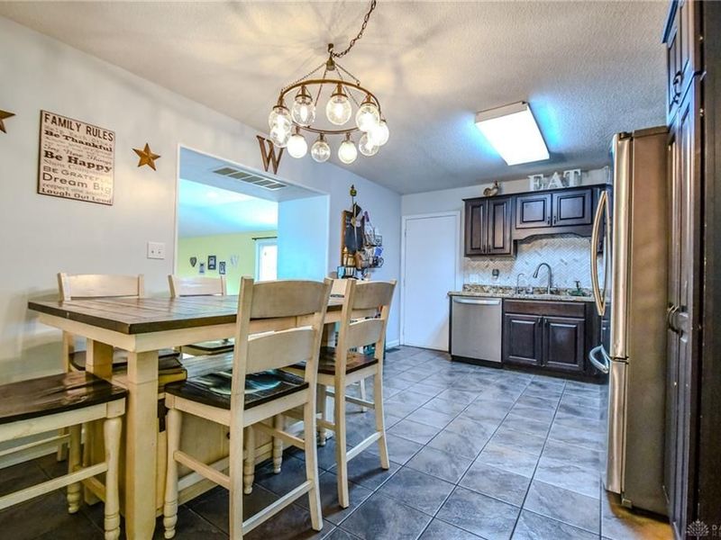 16 Iceland Drive, Eaton, OH 45320 Photo 8
