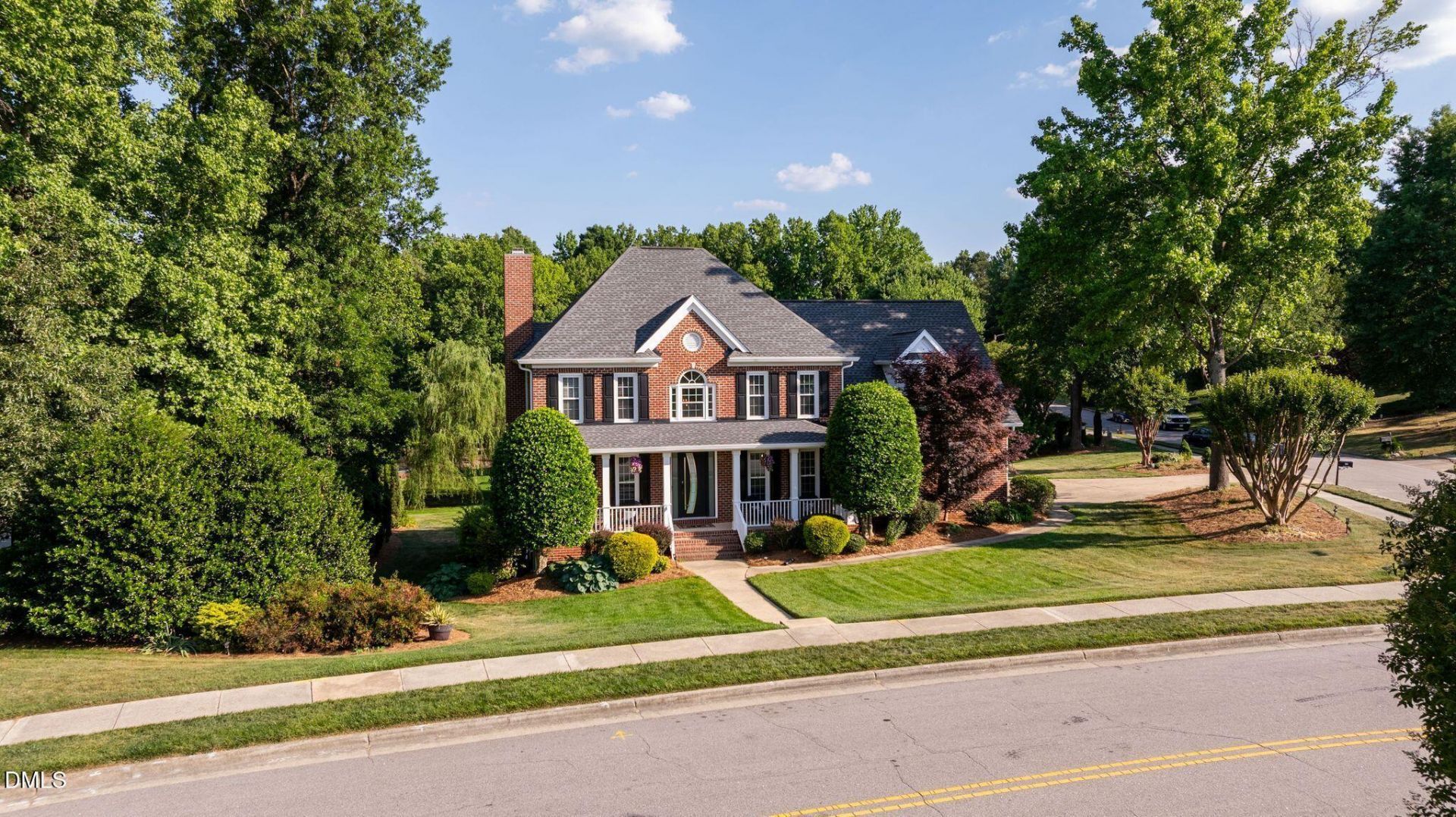 104 Circle On The Green Green, Cary, NC 27519 Main Photo