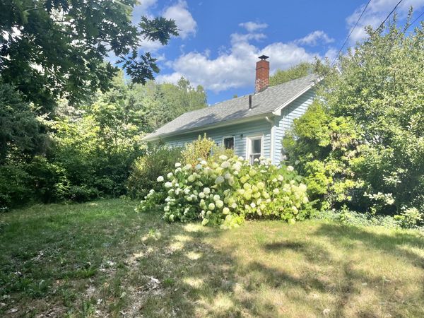 1183 River Road , Bucksport, ME 04416
