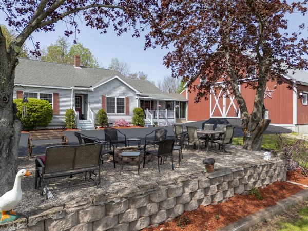 267 Alpine Street , Paris, ME 04281