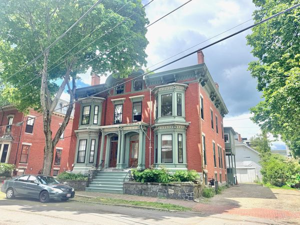 52 Carleton Street, Portland, ME 04102