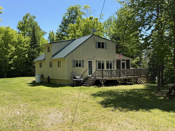 458 Manhanock Pond Road , Sangerville, ME 04479
