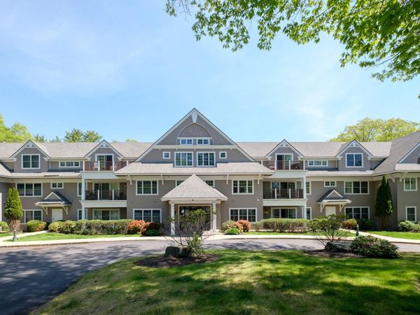 100 Shepards Cove Road, Unit H305, Kittery, ME 03904