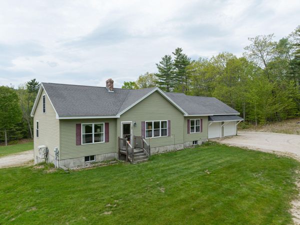 137 Eddie Kahkonen Road , Norway, ME 04268