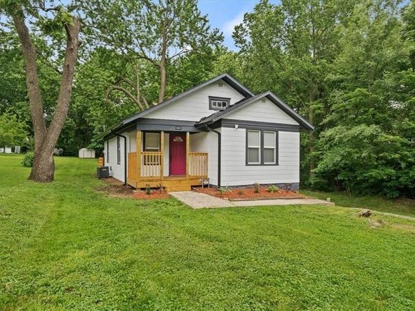 1007 S Crisp Avenue, Independence, MO 64054