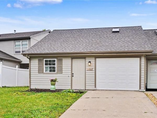 2527 Morningside Drive, Lawrence, KS 66047