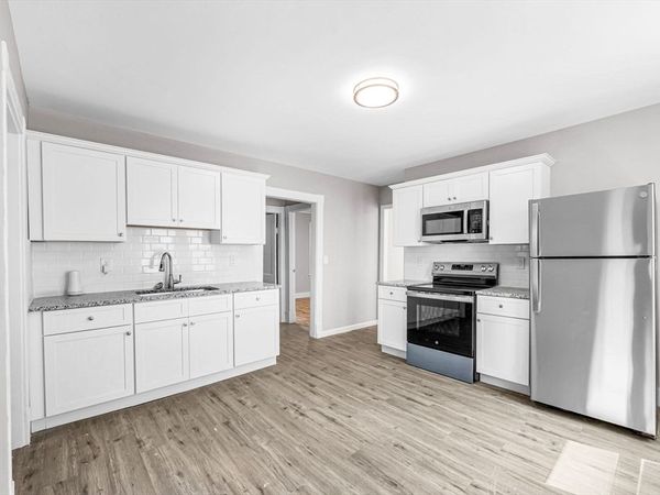 12-14 Carver St, Springfield, MA 01108